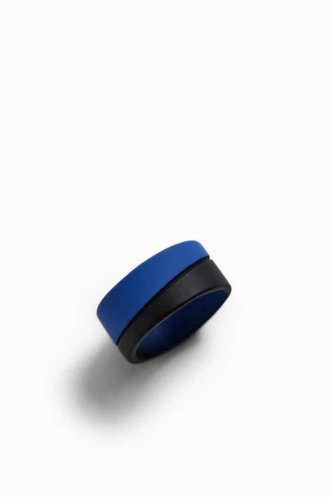 COLORFUL RUBBERIZED RING