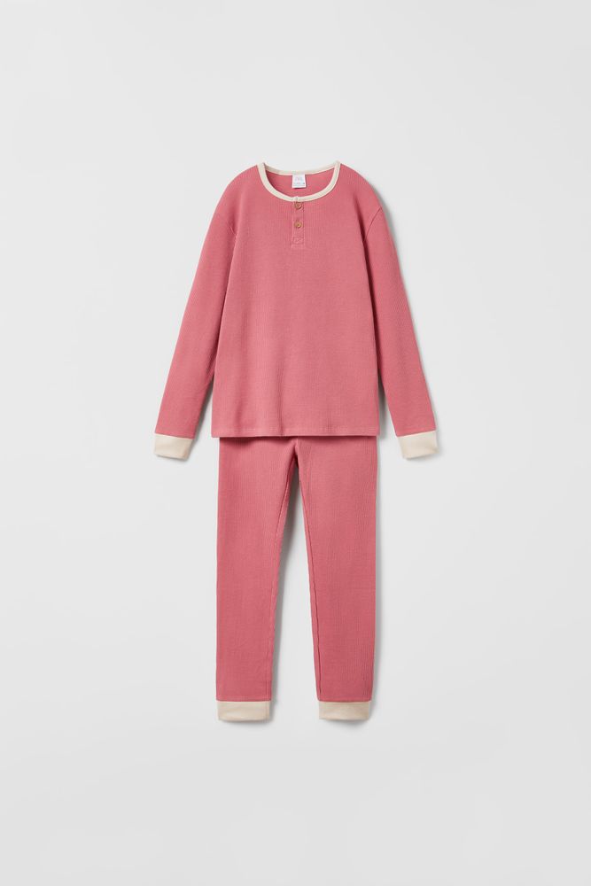 ENFANTS / PYJAMA GAUFRÉ AVEC CONTRASTES