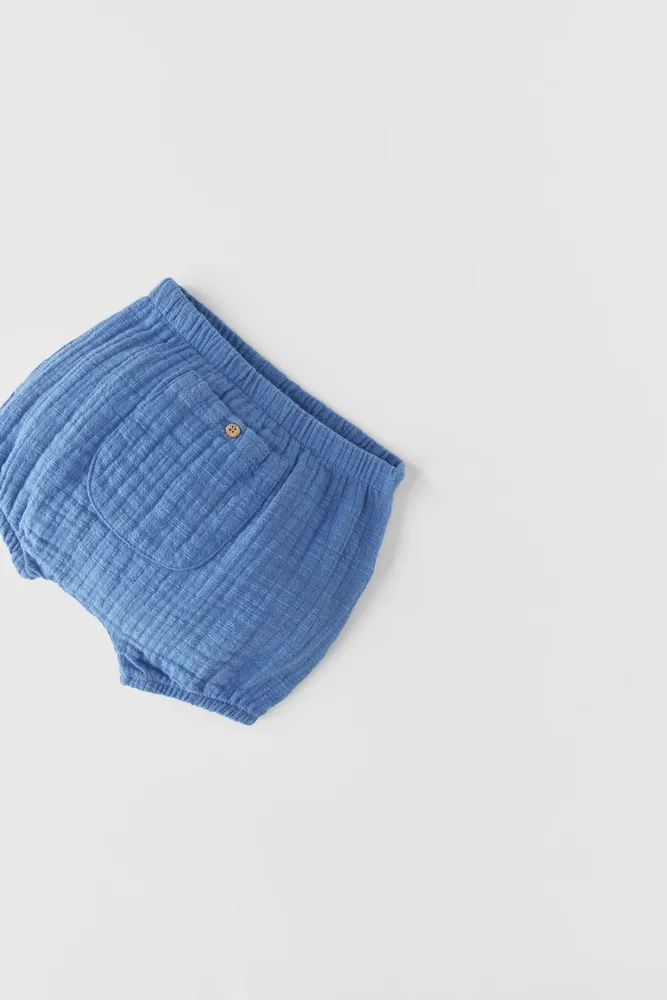 STRUCTURED SHORTS WITH POCKET