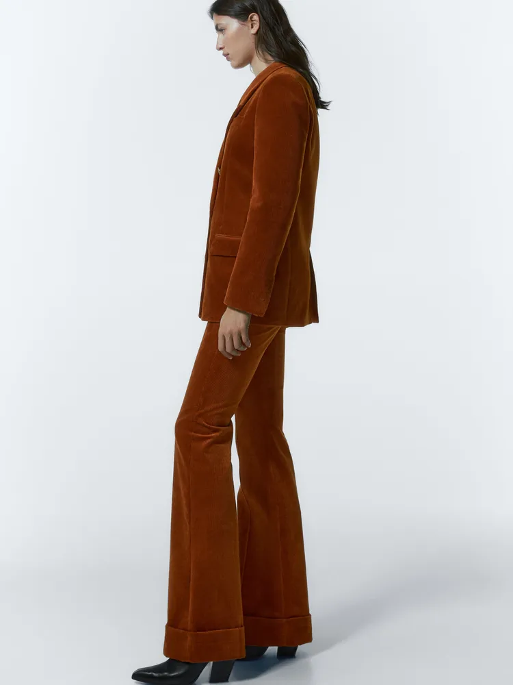 Women's Trousers | ZARA Finland | Vestito di velluto, Abiti di velluto,  Idee vestito