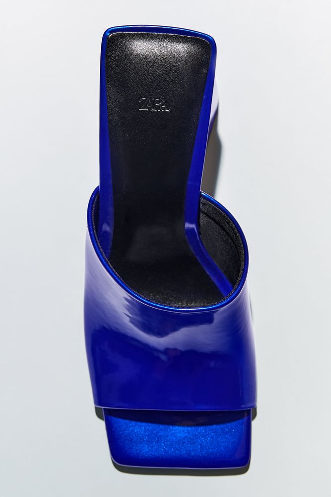 MULES À TALONS LARGES