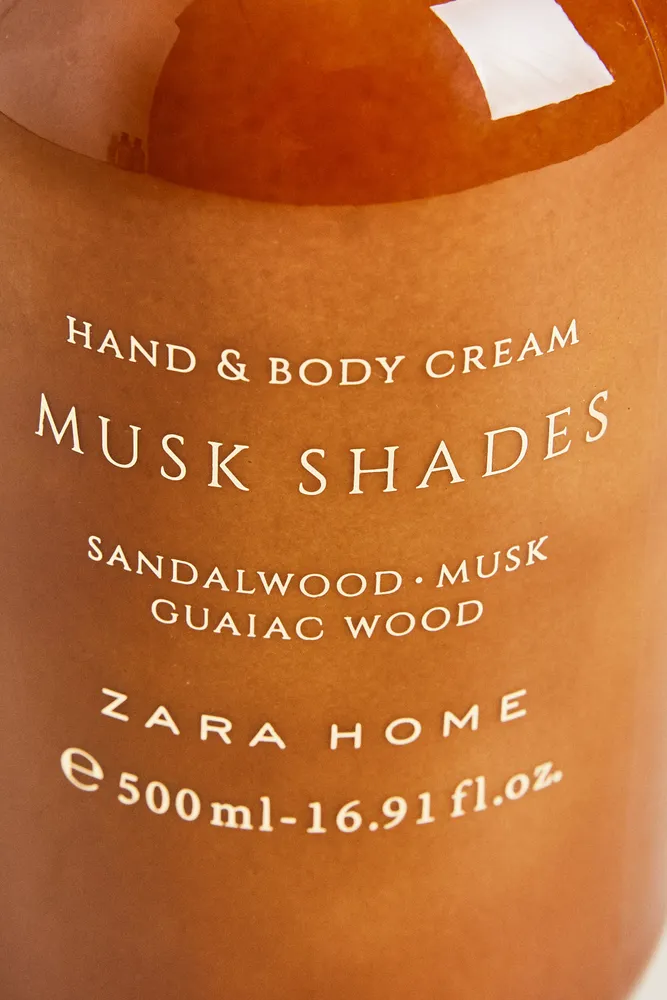 (16.91 oz) MUSK SHADES HAND AND BODY CREAM