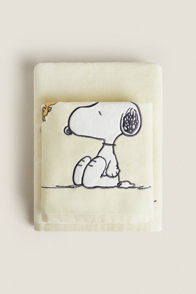 SERVIETTE DE BAIN MOTIF PEANUTS™
