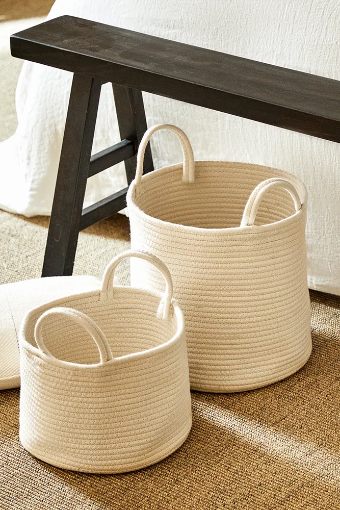 BASKET WITH HANDLES