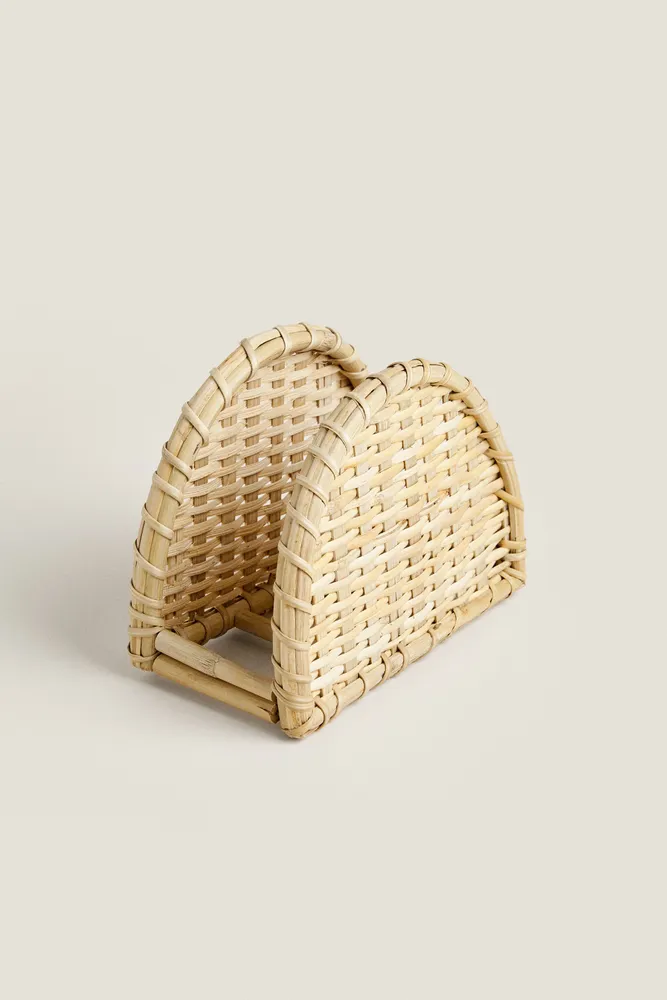 WOVEN RATTAN NAPKIN HOLDER