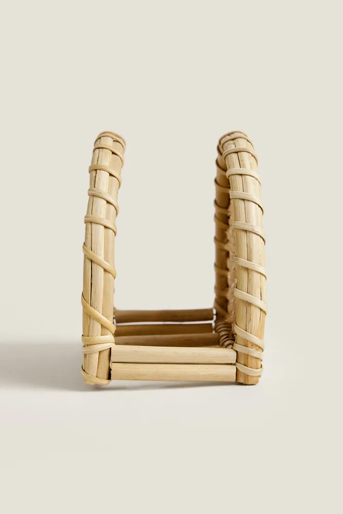 WOVEN RATTAN NAPKIN HOLDER