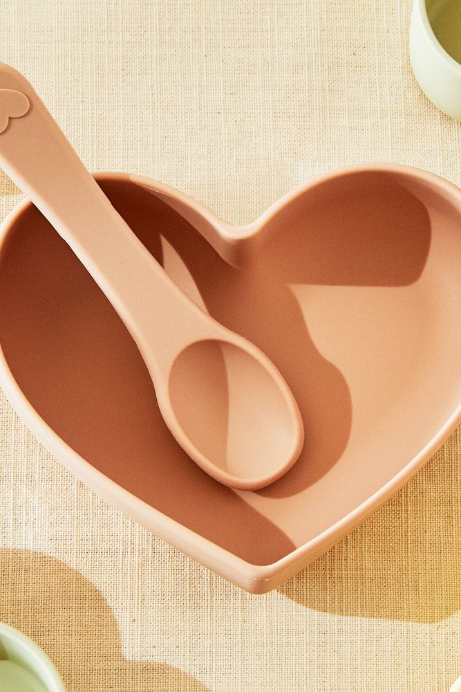 SILICONE HEART BOWL
