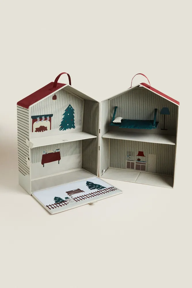 CHRISTMAS TOY HOUSE