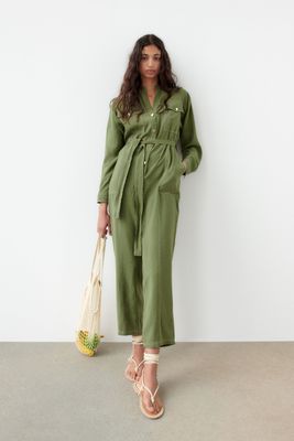JUMPSUIT WITH CONTRASTING TOPSTITCHING