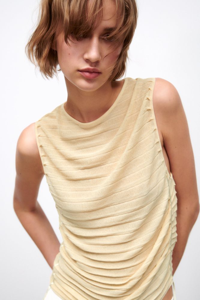 KNIT TOP WITH RUCHED SIDES