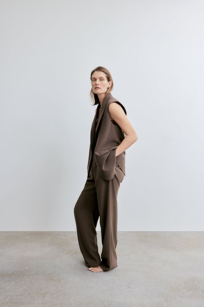 WIDE LEG PANTS WITH DARTS