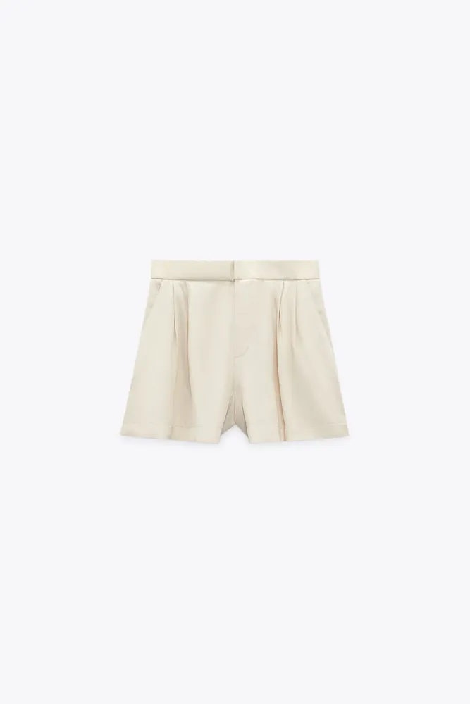 SATIN EFFECT PLEATED SHORTS