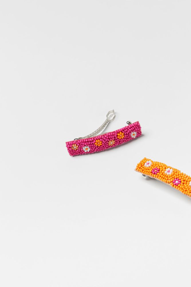 TWO-PACK OF BEADED HAIR CLIPS