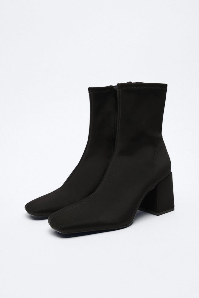 FITTED FABRIC HEELED ANKLE BOOTS