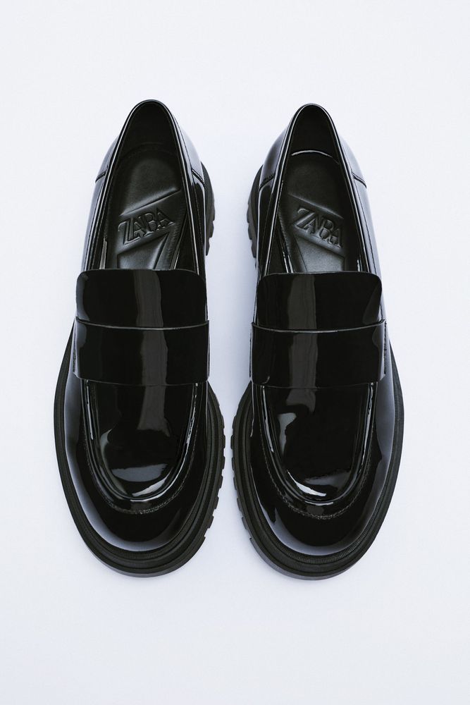 FLAT TREADED PATENT FINISH LOAFERS