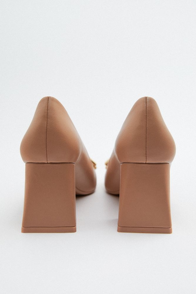 BUCKLED HEELED SHOES