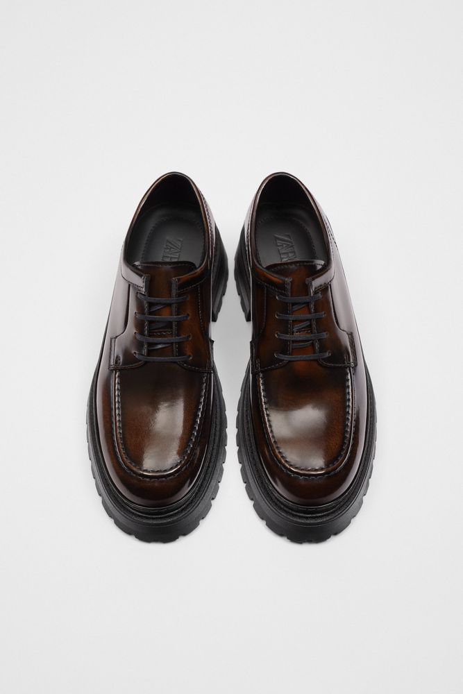 GLOSSY THICK-SOLED SHOES