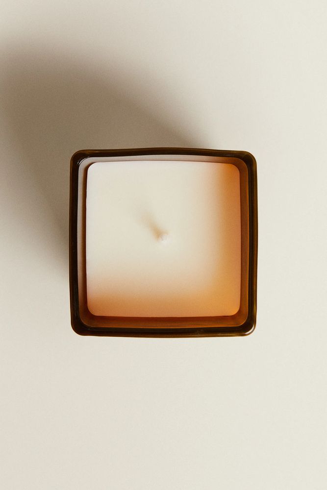 (200 G) SPICE AMBER SCENTED CANDLE