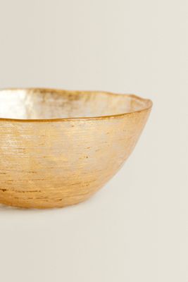 GLASS BOWL WITH SPIRAL DESIGN