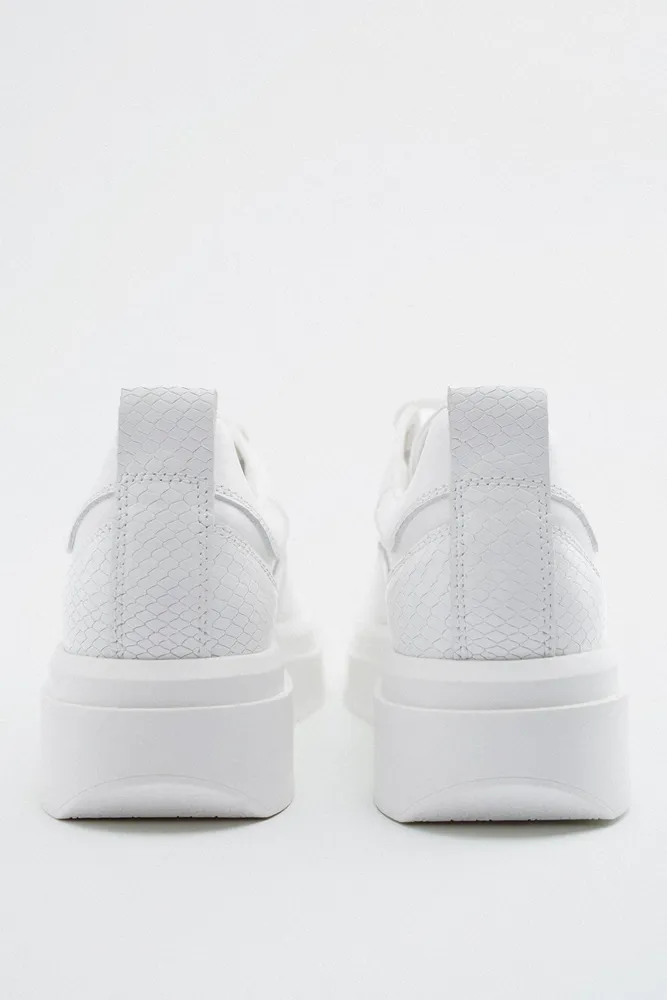 ATHLETIC LEATHER SNEAKERS