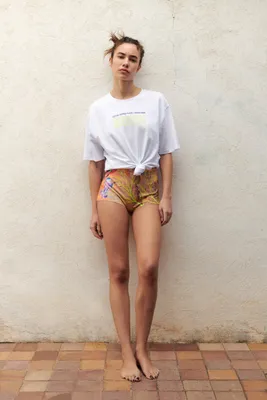 PRINTED TAP SHORTS