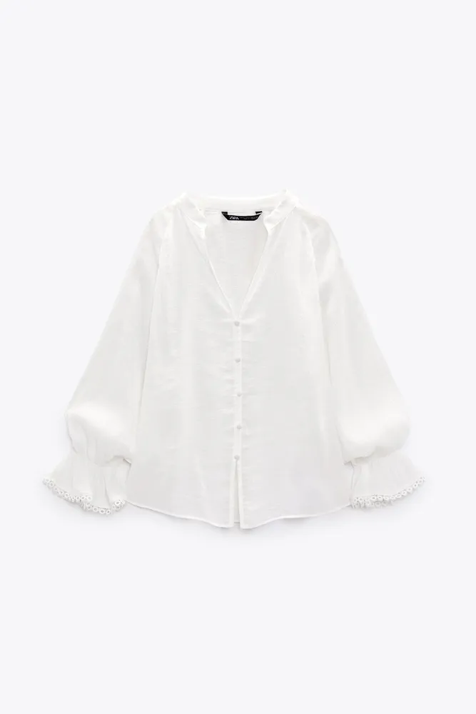 GUIPURE TEXTURED BLOUSE