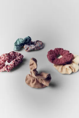 THREE-PACK OF FLORAL SCRUNCHIES