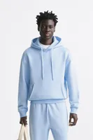 BASIC HOODIE SWEATSHIRT