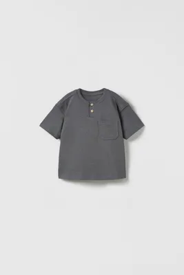 HENLEY T-SHIRT