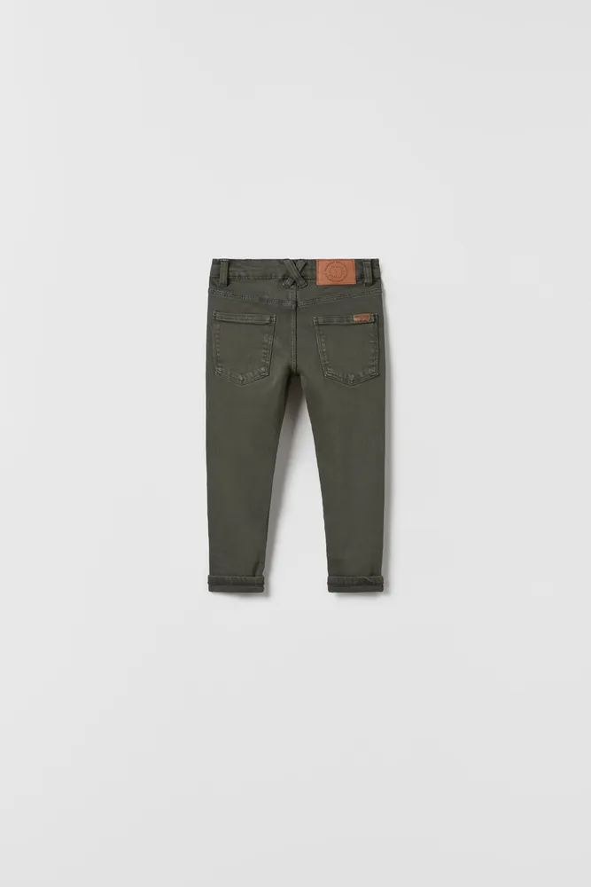 COLORED SLIM FIT JEANS