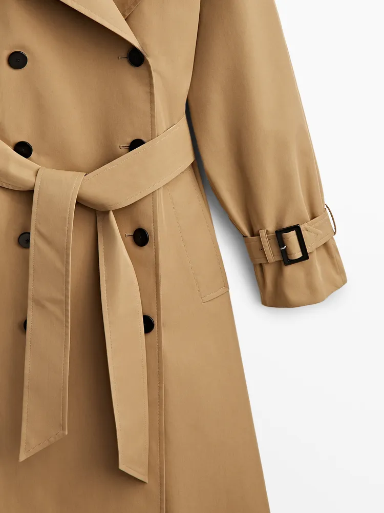 Trench coat with belt