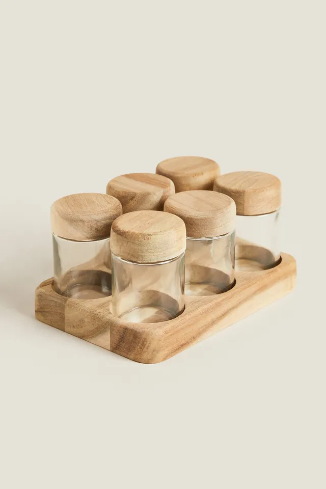 CARA Square Glass Spice Jars With Natural Acacia Wood Lids Size