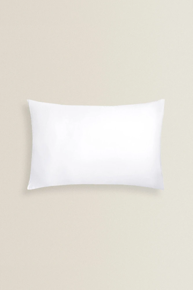 OREILLER EN MICROFIBRE