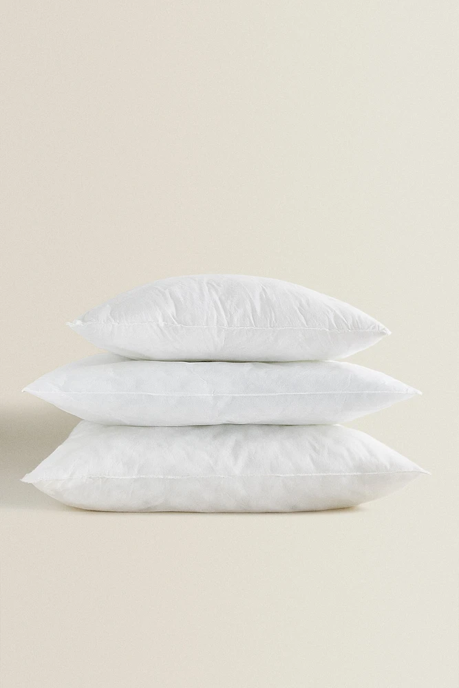 OREILLER EN MICROFIBRE