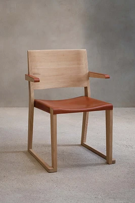 CHAIR 01