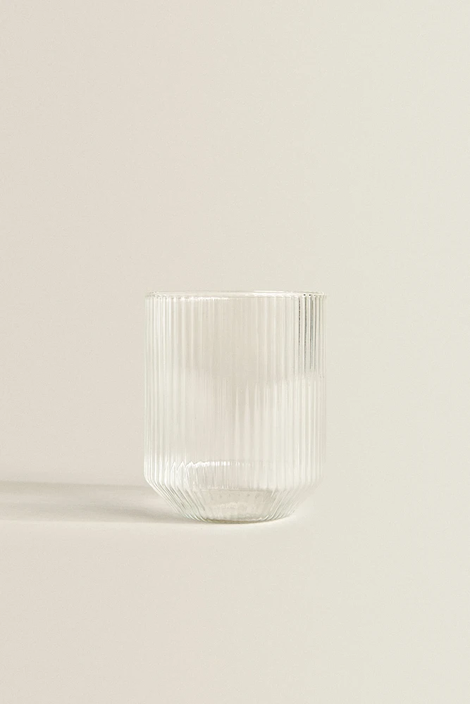 BOROSILICATE GLASS TUMBLER WITH RAISED LINES