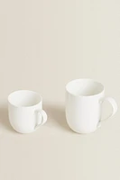 WHITE PORCELAIN MUG