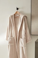 (380 GXM²) EXTRA SOFT HOODED BATHROBE