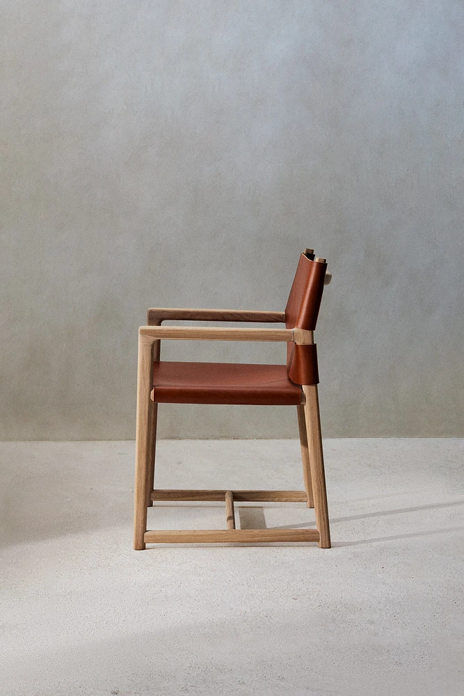 CHAIR 03