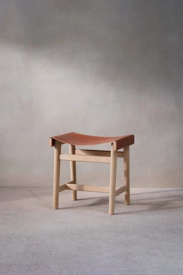 STOOL 01