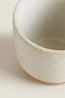 MUG WITH RAISED DESIGN