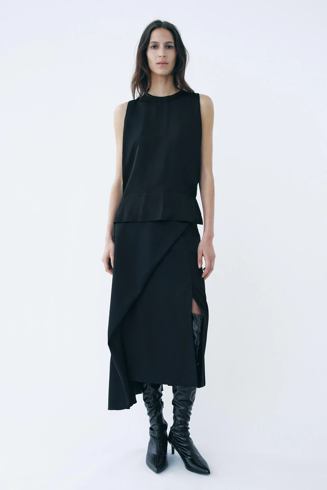 ASYMMETRIC SKIRT LIMITED EDITION