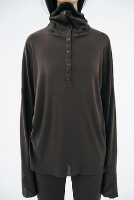 HIGH COLLAR HENLEY SHIRT