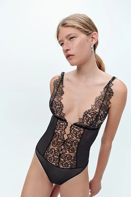 LACE TULLE BODYSUIT