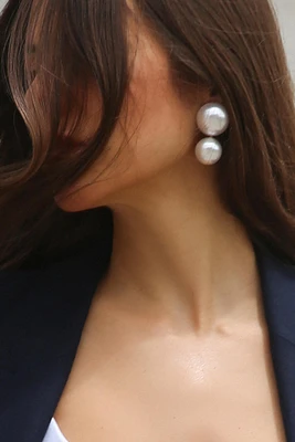 DOUBLE PEARL EARRINGS