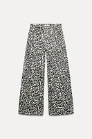 Z1975 WIDE LEG ANIMAL PRINT JEANS