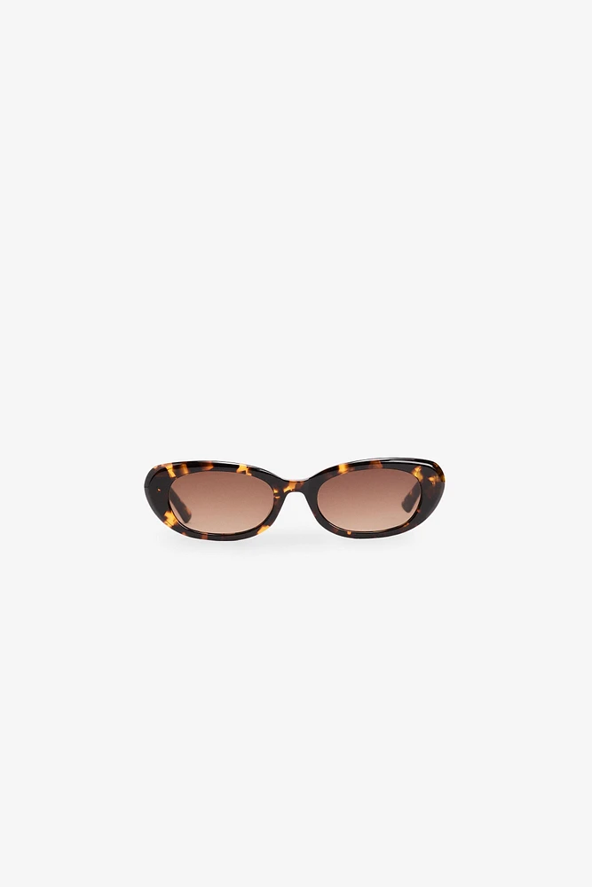 OVAL TORTOISESHELL SUNGLASSES