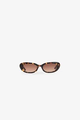 OVAL TORTOISESHELL SUNGLASSES