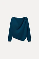 ASYMMETRIC PLAIN KNIT TOP