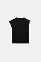 GOLD APPLIQUÉ PLAIN KNIT TOP